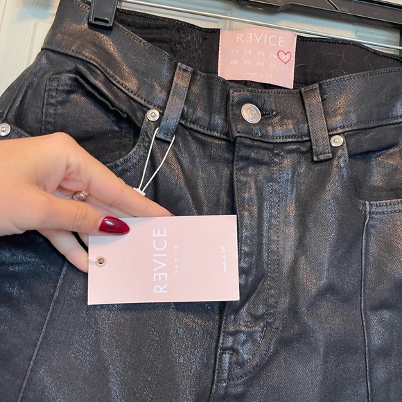 Revice Denim Black Coated Star Jeans Cropped - Picture 8 of 9